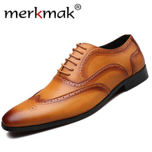 Load image into Gallery viewer, Merkmak Retro Bullock Design Men Business Formal Shoes Classic Pointed Toe Leather Shoes Men Oxford Dress Shoes Big Size 38-48