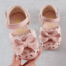 Load image into Gallery viewer, Newest Summer Kids Shoes 2020 Fashion Leathers Sweet Children Sandals For Girls Toddler Baby Breathable Hoolow Out Bow Shoes
