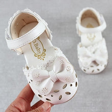 Load image into Gallery viewer, Newest Summer Kids Shoes 2020 Fashion Leathers Sweet Children Sandals For Girls Toddler Baby Breathable Hoolow Out Bow Shoes
