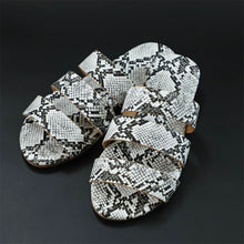 Load image into Gallery viewer, 2019 Women Slippers Flat Candy Color Summer Female Cool Flip Flops Comfort Outside Beach Ladies Soft Slides Casual Shoes
