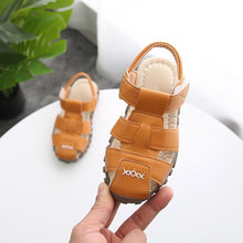 Load image into Gallery viewer, New Boys Sandals Soft Leather Closed-Toe Toddler Baby Summer Shoes Boys and Girls Children Beach Shoes Sport Kids Sandals CSH130
